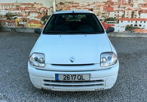Renault Clio 1.9 D 