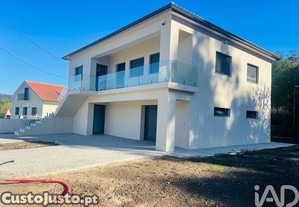 Casa / Villa T4 em Subportela, Deocriste e Portela Susã de 208,00 m²