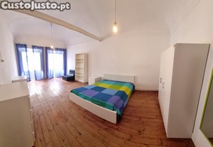quarto situado praa do giraldo com meo fibra