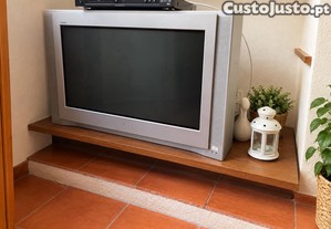 TV CRT Sony FD Trinitron WEGA 82cm 100htz Sony KV 32FX68 Ideal para Retrogaming (C/ Comando)