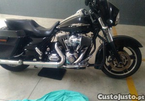 Harley Davidson street glide