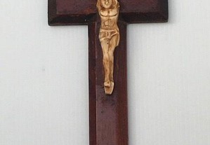 Crucifixo - Cristo em marfim - Séc XIX