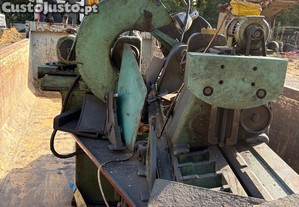 Torno mecnico