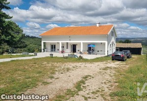 Moradia isolada T2 em Casas do Soeiro