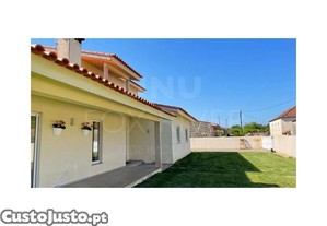 Moradia T3 Aro, Valena