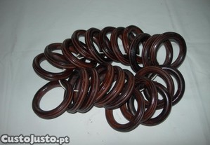 Argolas cortinados.