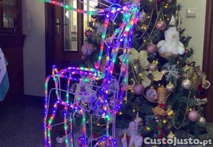 Rena de Natal colorida 110 cm com motor