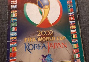 Caderneta do Mundial da Coreia/Japão 2002 completa