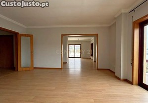 Apartamento T3 - Oliveira de Azemis