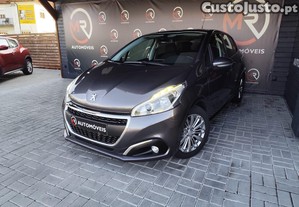 Peugeot 208 1.2 PureTech Signature - 19