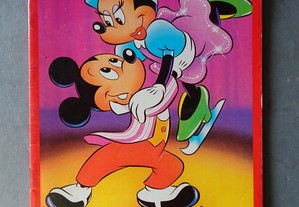 Antigo caderno escolar coleção Mickey / Minie