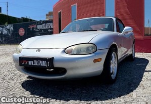 Mazda MX-5 1.6 16V - 01