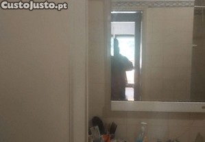 Otimo quarto sem cauo,s a senhoras com todas as serventias