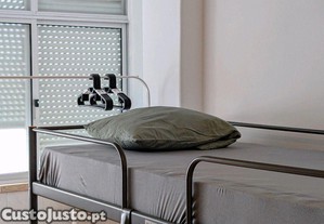 Vaga em Quarto Partilhado Bed Space Bills included Cacilhas Almada Students Workers