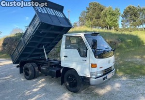 Toyota Dyna 4.1 D 280 Chassis Curto  Tribasculante