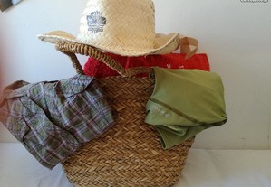 Conjunto cesta verga+chapéu+toalha de praia+ camis