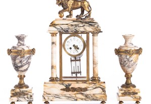 Garniture Francesa Relógio Ânforas