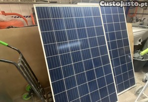 Sistema Solar 2x275W + Microinversores Enphase IQ7 + Estrutura + Cabos (Usado)