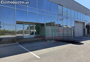 Armazm Em Parque Empresarial (600M2)