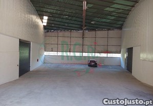 Parqueamento Para Automveis, Caravanas E...