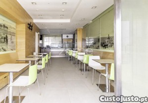 Prdio Torre De Moncorvo Com Loja Comercial