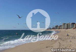 [240-A-24676] Garagem Fechada p/ 3 carros a 800...