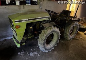 Trator Grillo 26 cv