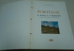 Livro Portugal a terra e o Homem -Jaime Cortesão- 1966 sem capa