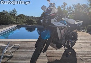 CF Moto 450MT Azul   3.000 km   Crashbar   Estado Impecvel   1 Dono