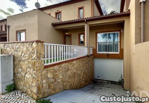 Moradia em banda T4 em Algoz e Tunes