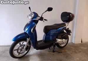 Aprilia scarabeo 125cc(excelente estado)