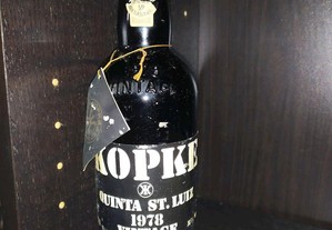 Garrafa vinho do porto Kopke 1978