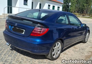 Mercedes-Benz C 220 cdi sport coup - 02