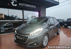 Peugeot 208 Style 1.6 HDI - 17