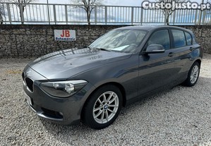 BMW 116 d EfficientDynamics - 15