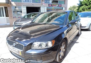 Volvo S40 2.0 D     ( Viatura  Nacional ) - 04