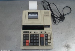 Máquina de calcular eléctrica - MBO