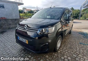 Citron Berlingo preta