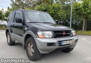Mitsubishi Pajero 3.2 DI-D GLS - 01