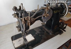 Máquina Singer de ponto ajour