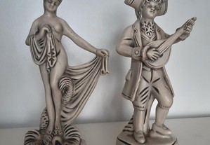 Retro Vintage Antigo 2 Bonecos 25cm Porcelana imitar Pedra Casal Romântico