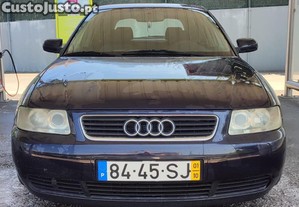 Audi A3 1.6 - 01