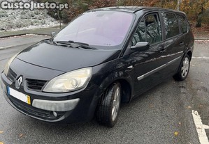 Renault Grand Sc�nic . - 08