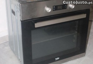 Forno de Encastre Eltrico Beko