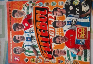 Caderneta de futebol de 2011-12 com o Cristiano
