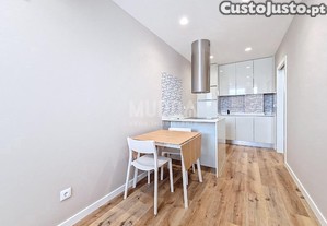 Apartamento Moderno no Centro da Cidade   Totalmente Renovado e Pronto a Habitar