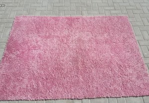 Tapete rosa de 1,84m x 1,37m