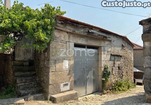 Moradia Para Restauro - Santo André, Montalgre