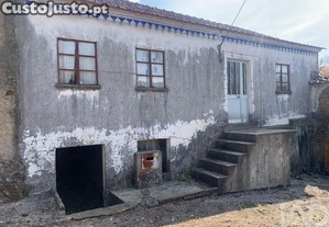 Casa de aldeia T3 em Pedrógão Pequeno de 167,00 m²