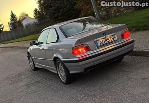 BMW 323 Is - 88
